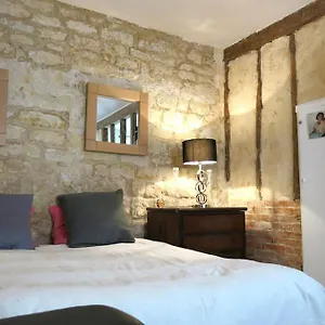 montmartre-del-sarte-cosy-apartment.fr-paris.fr/