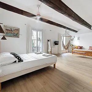 Apartment Hyper Centre Vieux Port - Loft - Les Freres De La Loc', Marseille