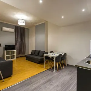 Appartement Spacieux Logement Au Cœur De Centre, Marseille